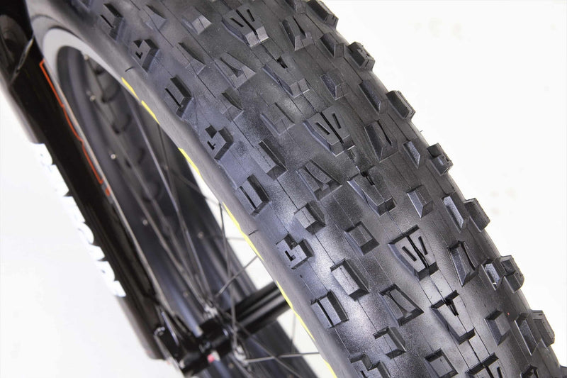 Electric Bike Bikonit MD 1000 Tire Close Up