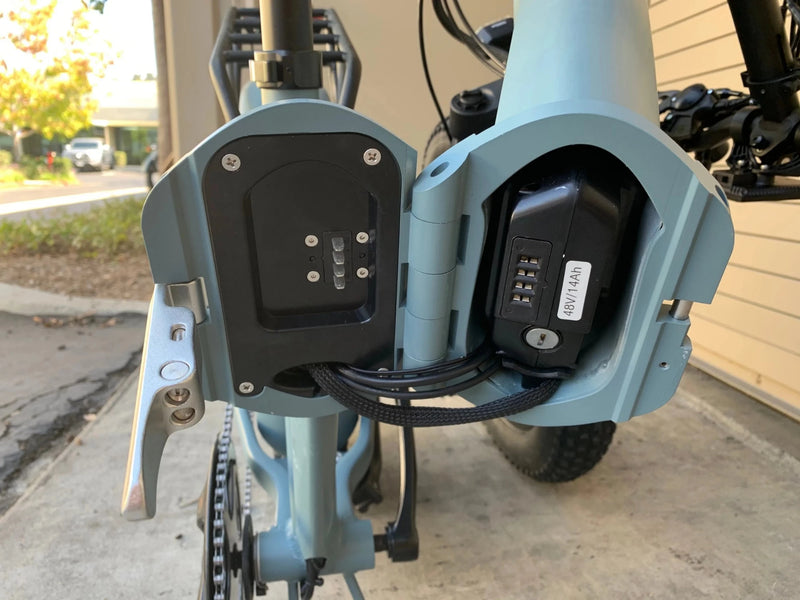 Electric Bike Coastal Cruiser 780 Folding Fat Tire Step Over Battery